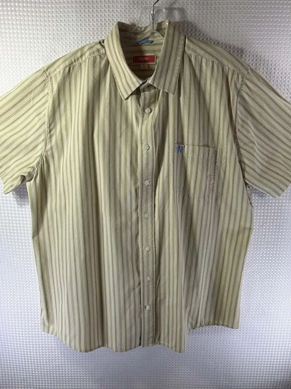 Mossimo Short Sleeve Button-Down Shirt Yellow and Green Vertical Stripe